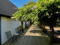 Wisteria Österlen Hotels near Jakten Hoppet