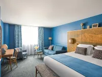 Hotel Indigo BORDEAUX CENTRE CHARTRONS by IHG Hotels near Chartrons Tram Stop