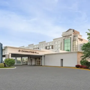 DoubleTree by Hilton Hotel Norfolk Airport