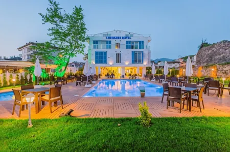 Limnades Hotel İznik
