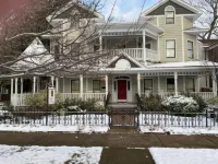 The 1425 Inn Hotel a Columbia