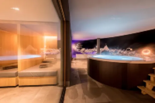 크론플라츠-리조트 호텔 크리스탈