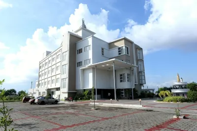 Hotel Queens Inn Velankanni Hotels near Nagapattinam fishing harbour entrance