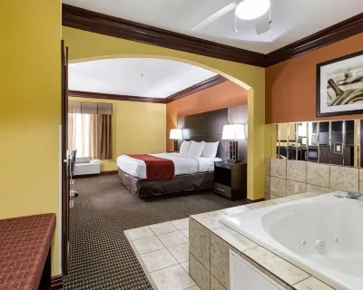 Comfort Suites Lake Jackson Clute Hotels near BEES