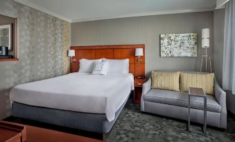Sonesta Select Tinton Falls Eatontown