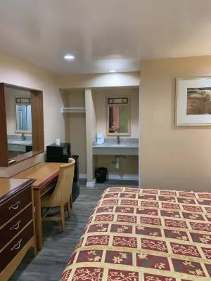 Budget Inn Motel