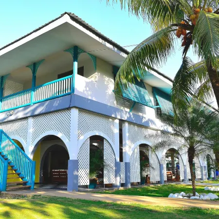 Arenas Beach Hotel