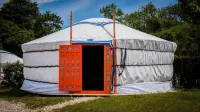 Village de Yourtes Отели в г. Плелен-Тригаву