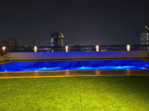 拉合爾九樹豪華飯店及套房
