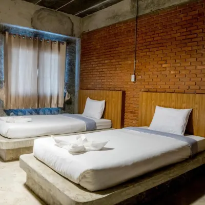Ton Fang Hotel Hotels near Fangchanupathum School