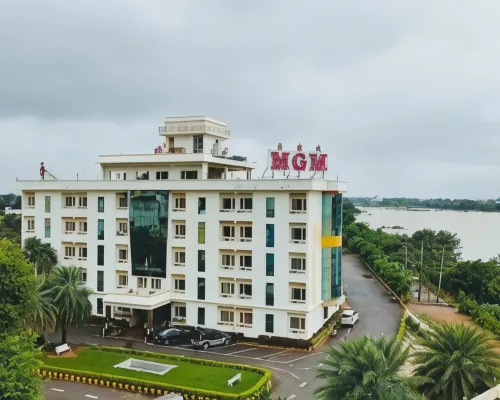 Hotel MGM Grand Hotels in Chittoor District