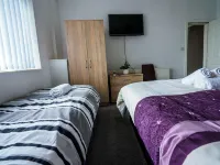 Bucknall Lodge Hanley Family Room 1