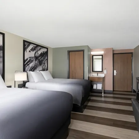 Super 8 by Wyndham Conrad Отели в г. Конрад