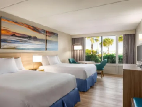 เดย์สอินน์ บายวินด์แฮม โคโค่บีช พอร์ตคานาเวอรัล โรงแรมในโคโค่บีช