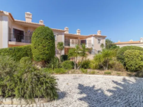 Pestana Carvoeiro Golfe - Al Hotels in Estombar