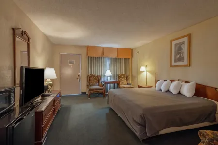 Royal Holiday Motel by Belvilla Gallup I-40 Отели рядом с достопримечательностью «Navajo Code Talkers Museum»