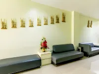 Asoka Inn Bandung فنادق في Sukasari