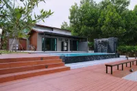 Canvas Family Home