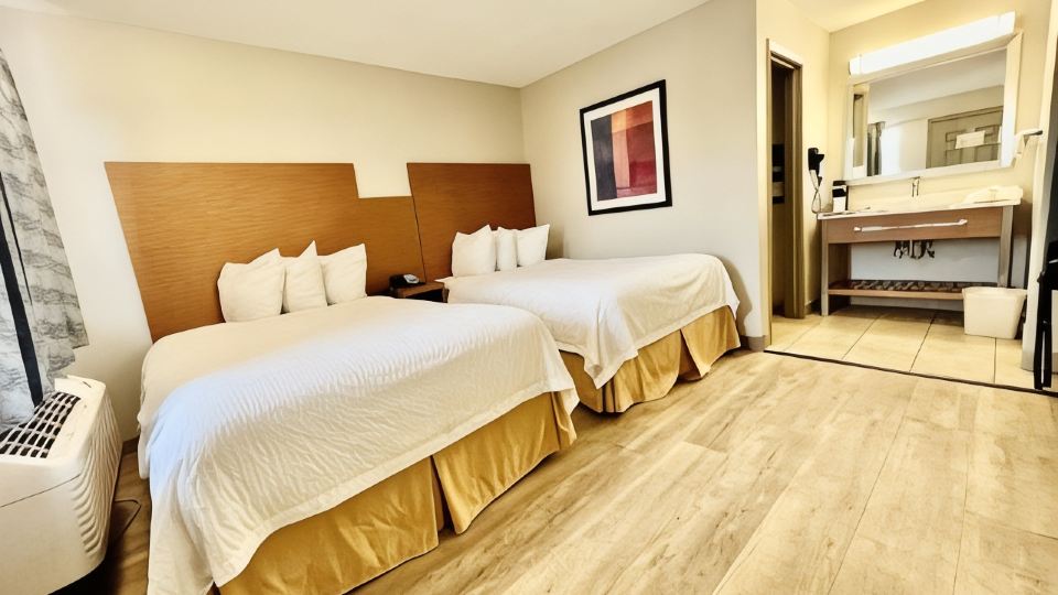 Days Inn & Suites by Wyndham Arlington Near Six Flags