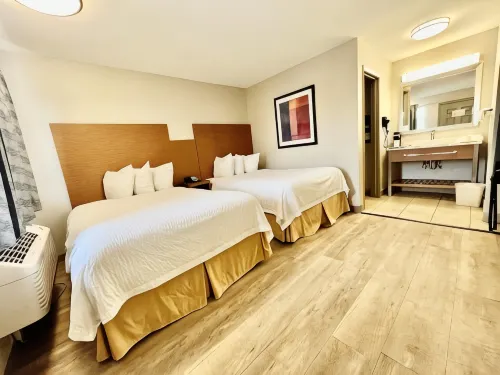 Days Inn & Suites by Wyndham Arlington Near Six Flags Hôtels à : Arlington