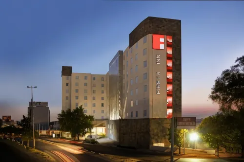 Fiesta Inn Express Naucalpan - 3-Star