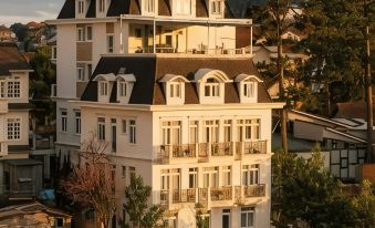 Nature Hotel - Luong The Vinh