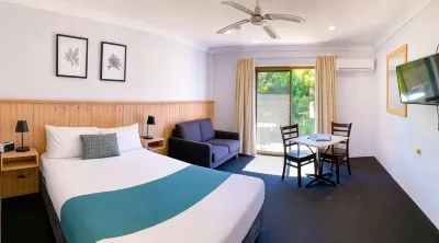 Costa Rica Motel Hotels near South West Rocks Dive Centre