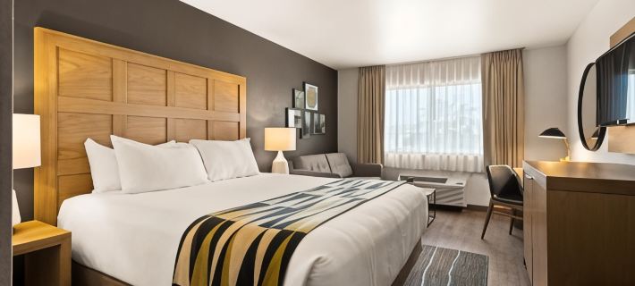 Oxford Suites Redding Hotels in Shasta County