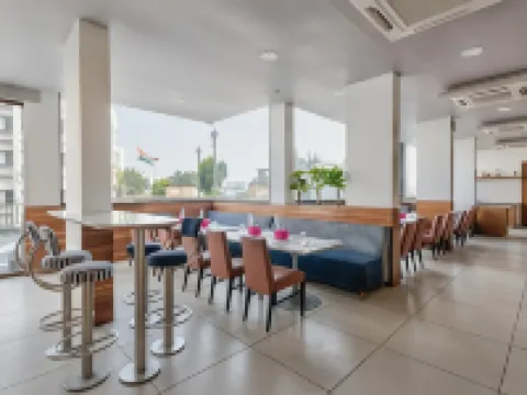 Ginger Surat City Centre Hotéis em Surat