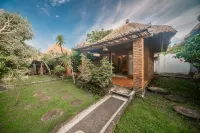 Olo Surf Nature Hotels near Medewi Beach