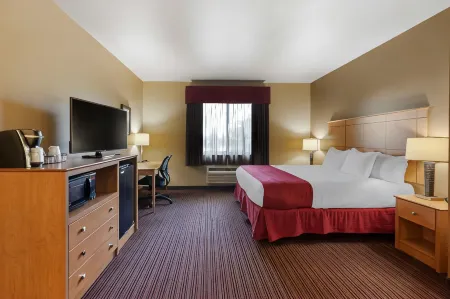 Best Western Golden Prairie Inn  Suites