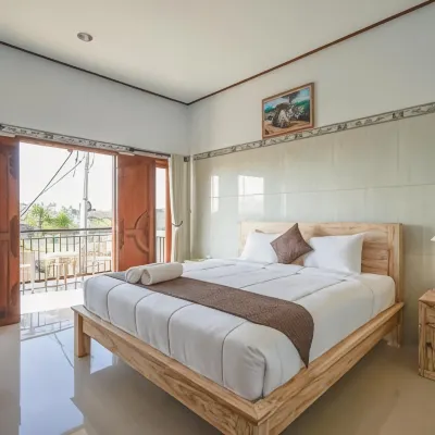 Pondok Lulik Seseh Beach Hotels near Seseh