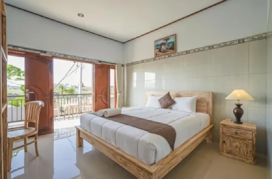 Pondok Lulik Seseh Beach Hotels near Seseh
