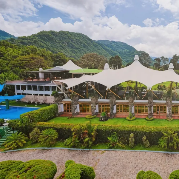 Desert Meadow Lodge - Housity