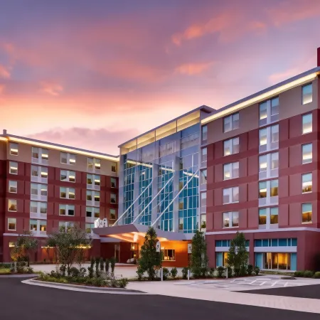 Aloft Chapel Hill Отели рядом с достопримечательностью «Университет Северная Каролина в Чапел Хилл»