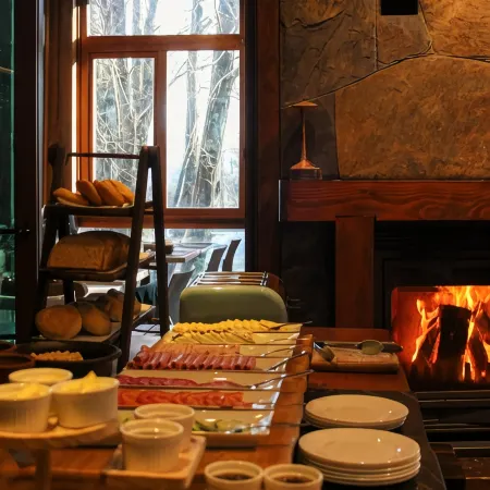 NI-Newen Hotel & Lodge
