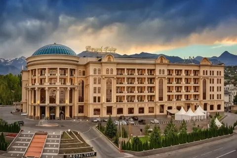 皇家鬱金香阿拉木圖飯店