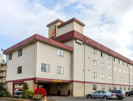 Super 8 by Wyndham Ketchikan Отели в г. Кетчикан Гейтуэй