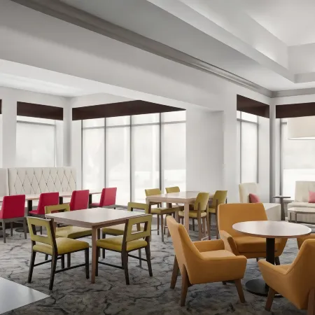 Hilton Garden Inn Beaufort Отели рядом с достопримечательностью «Spanish Moss Trail»