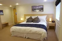 Springfields Hotels in Horsham