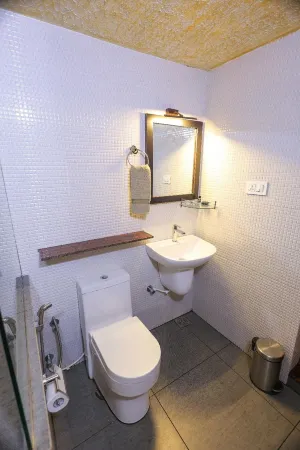 Wild Courtyard Vythiri Отели рядом с достопримечательностью «Kakkadampoyil.hills view vythiri»