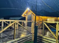 Na Ferme Hotel فنادق في Kolsky District