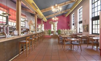 Hotel Sara De Ur - Housity