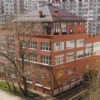 Chetyire Sezona Hotel Hotel Exterior