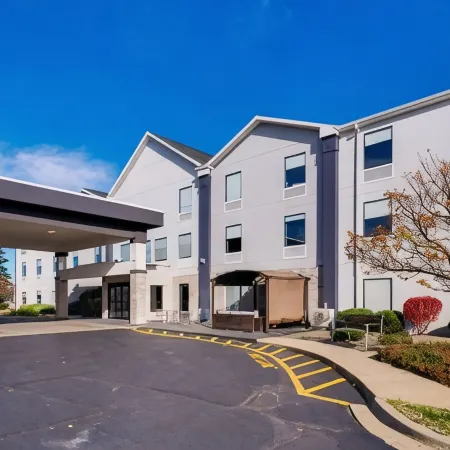 Best Western Plus Bourbonnais Hotel  Suites