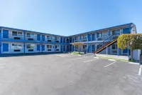 SureStay Hotel by Best Western Seaside Monterey - 2-Star