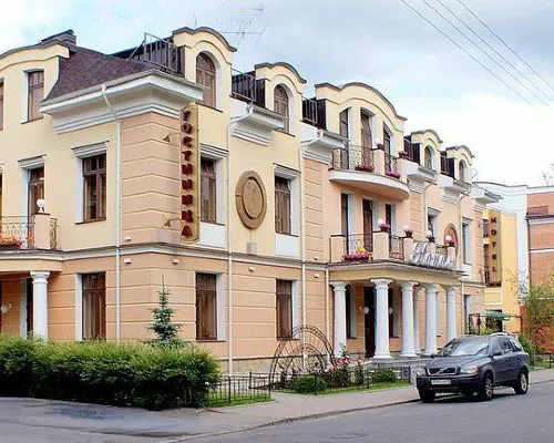 Hotel Natalie فنادق في بوشكين