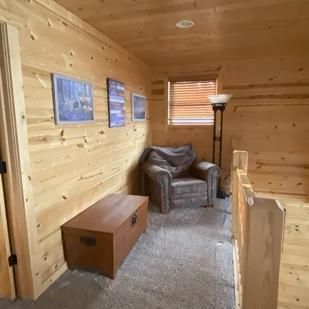 Luxury Waterfront Log Cabin ... Memories Abound