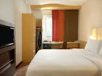 Ibis Bandung Pasteur Hotels near Paris Van Java Mall