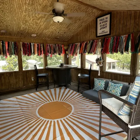 “Sunny Daze” Family-friendly 2-bedroom with a short walk to Kentucky Lake!